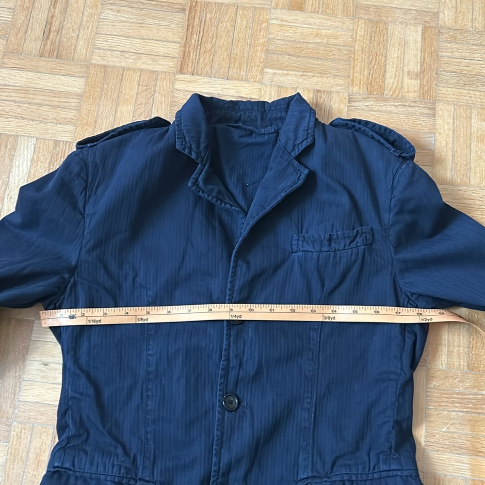 Prada - Picture 3 of 15